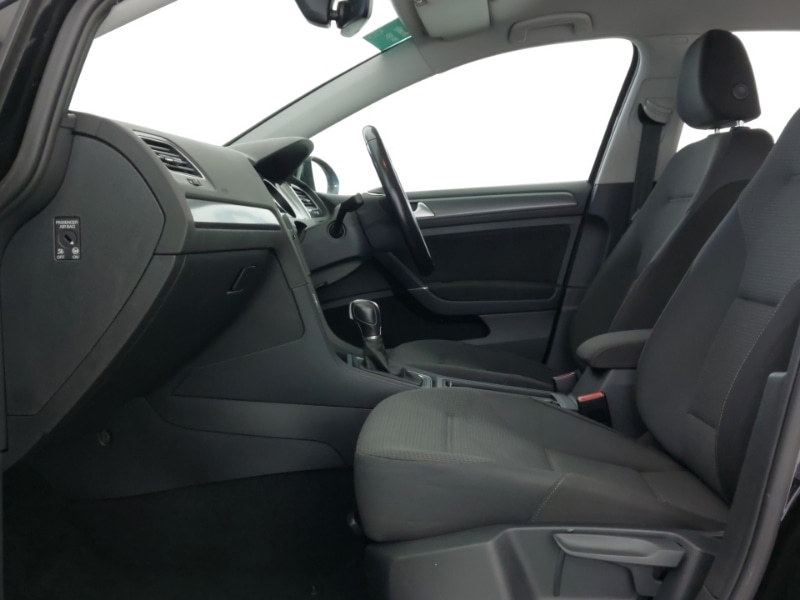 Used Volkswagen Golf 2018 for sale - 77751141: Photo 5