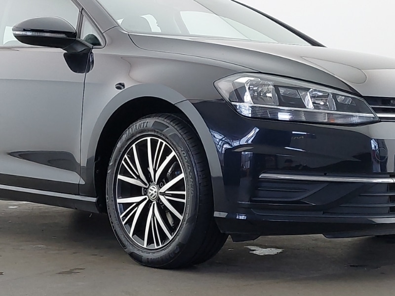 Used Volkswagen Golf 2018 for sale - 77751141: Photo 9