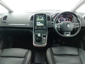 Used Renault Scenic 2017 for sale - 75442470: Photo
