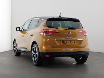 Used Renault Scenic 2017 for sale - 75442470: Photo