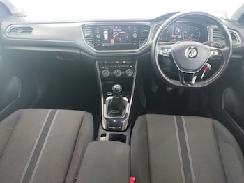Used Volkswagen T-Roc 2019 for sale - 79538559: Photo