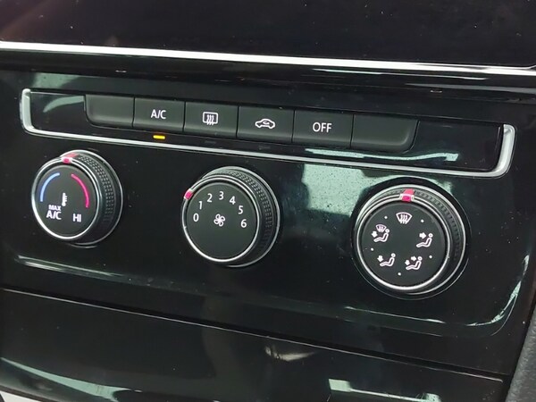 Used Volkswagen Golf 2019 for sale - 75530630: Photo 18