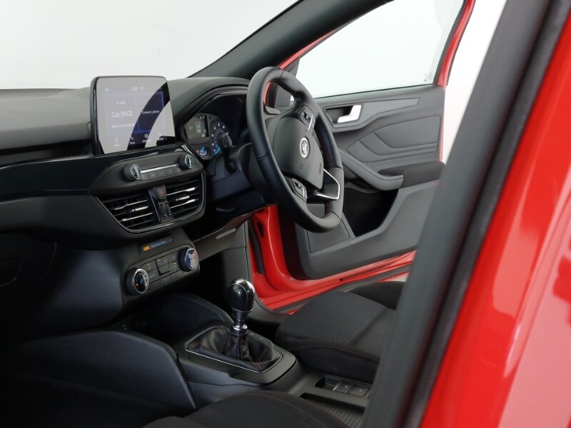 Used Ford Focus 2020 for sale - 78093759: Photo 11