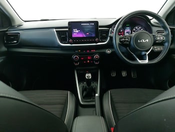 Used Kia Stonic 2023 for sale - 79481092: Photo