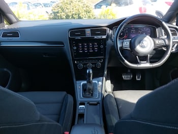Used Volkswagen Golf 2019 for sale - 78498829: Photo