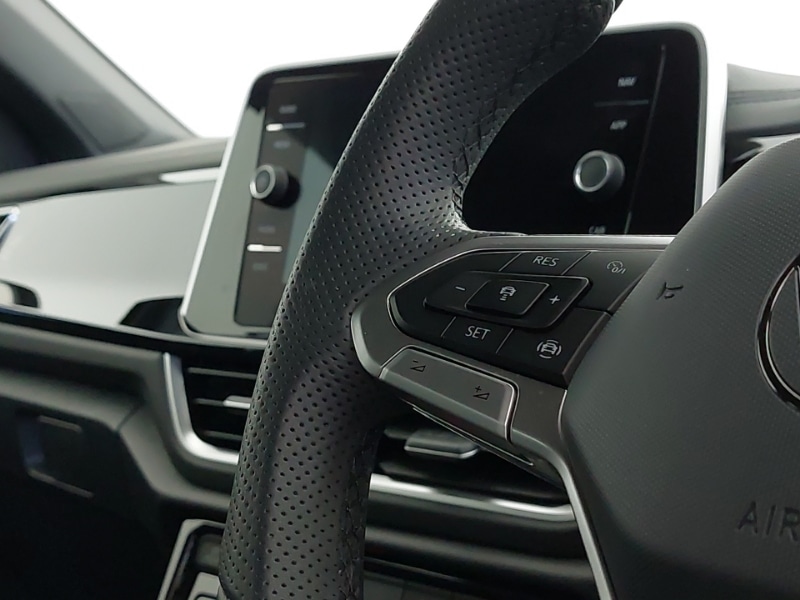 Used Volkswagen T-Roc 2025 for sale - 77105520: Photo 13