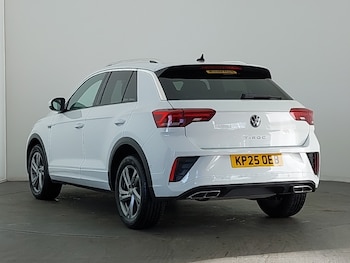 Used Volkswagen T-Roc 2025 for sale - 77105520: Photo
