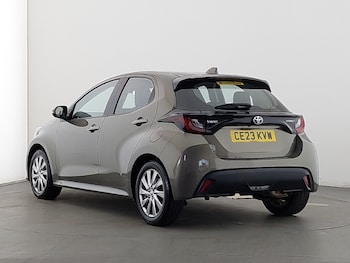 Used Toyota Yaris 2023 for sale - 79038028: Photo