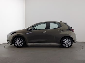 Used Toyota Yaris 2023 for sale - 79038028: Photo