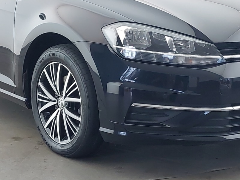 Used Volkswagen Golf 2018 for sale - 76450947: Photo 9