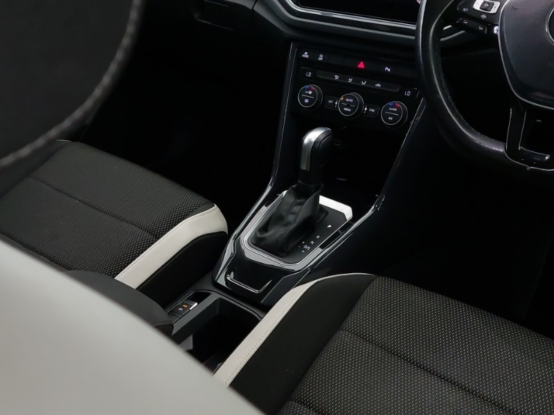 Used Volkswagen T-Roc 2019 for sale - 76613997: Photo 11