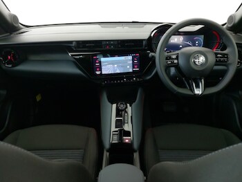 Used Alfa Romeo Junior 2025 for sale - 78253205: Photo