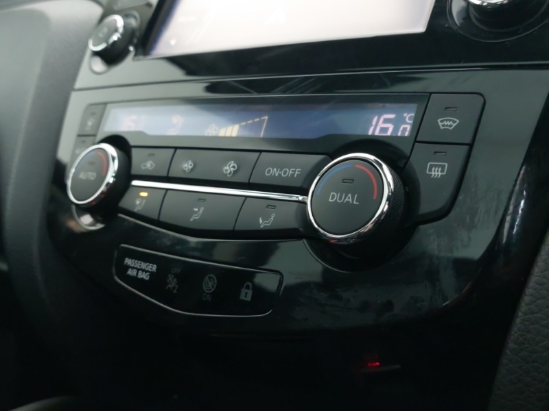 Used Nissan Qashqai 2018 for sale - 76800048: Photo 17