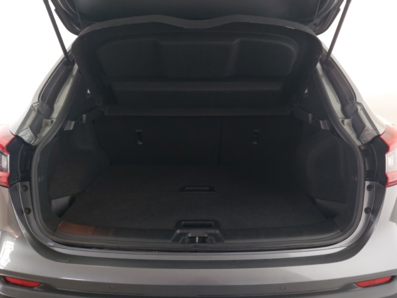 Used Nissan Qashqai 2018 for sale - 76800048: Photo 8