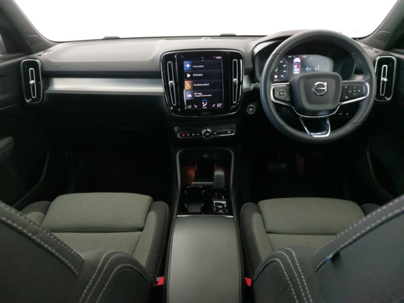 Used Volvo XC40 2022 for sale - 78203097: Photo 2