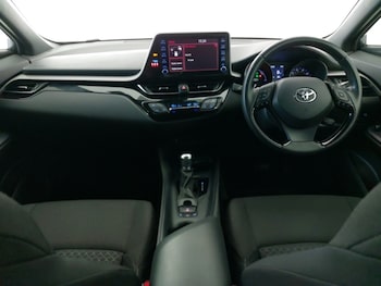 Used Toyota C-HR 2021 for sale - 79078078: Photo