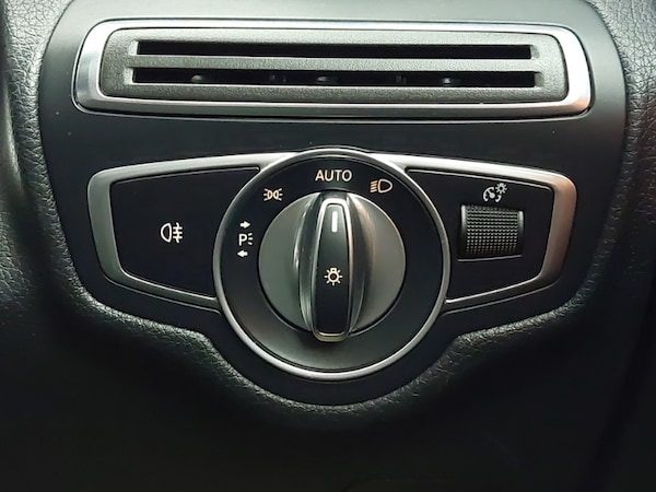 Used Mercedes-Benz GLC 2017 for sale - 76160721: Photo 19