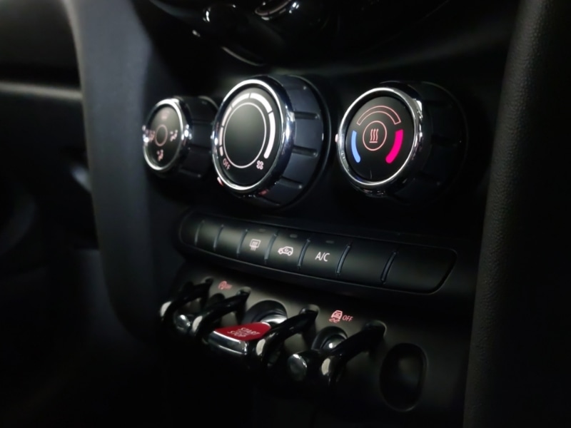 Used MINI Hatch 2022 for sale - 76543472: Photo 16