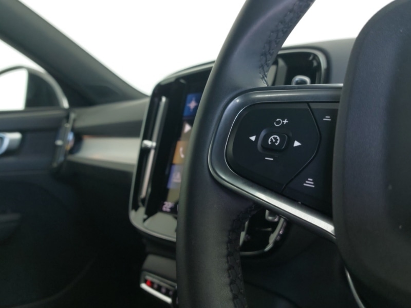 Used Volvo XC40 2023 for sale - 76052199: Photo 13