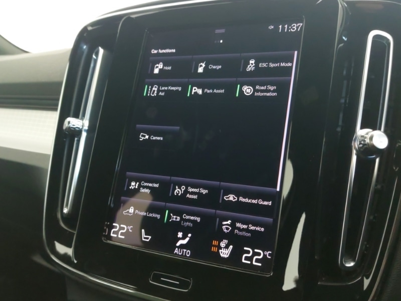 Used Volvo XC40 2023 for sale - 76052199: Photo 17