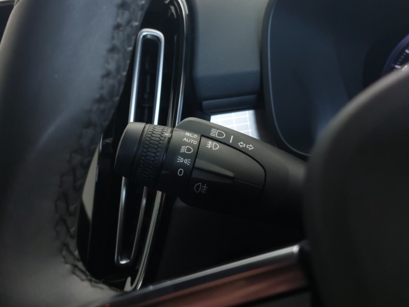 Used Volvo XC40 2023 for sale - 76052199: Photo 18