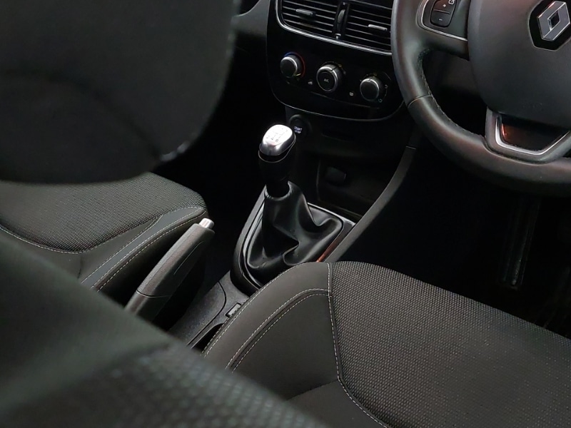 Used Renault Clio 2019 for sale - 77419104: Photo 11