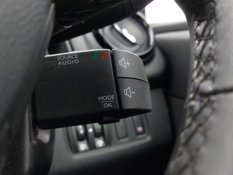 Used Renault Clio 2019 for sale - 77419104: Photo 17