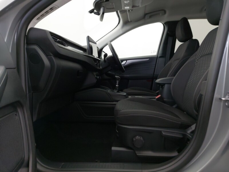 Used Ford Kuga 2025 for sale - 76221195: Photo 5