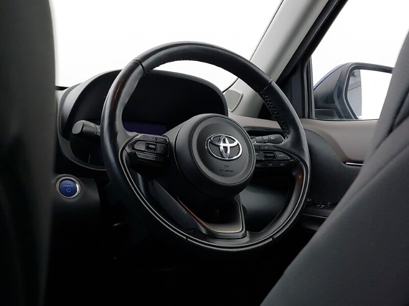 Used Toyota Yaris Cross 2022 for sale - 77652342: Photo 11