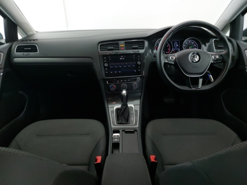 Used Volkswagen Golf 2019 for sale - 77644611: Photo 2