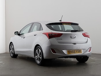 Used Hyundai i30 2016 for sale - 76506757: Photo