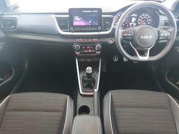 Used Kia Stonic 2023 for sale - 79393615: Photo