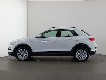 Used Volkswagen T-Roc 2018 for sale - 78253181: Photo