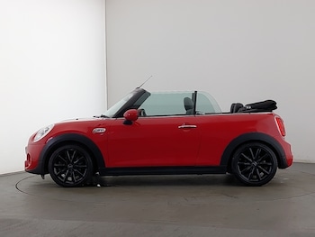 Used MINI Convertible 2018 for sale - 79056719: Photo