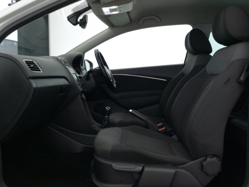 Used Volkswagen Polo 2017 for sale - 77678181: Photo 5