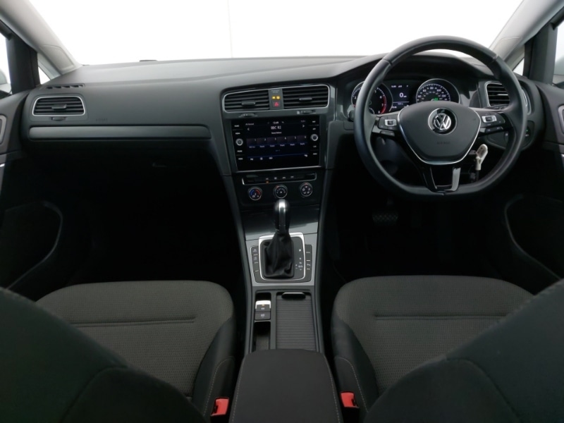 Used Volkswagen Golf 2019 for sale - 77114586: Photo 2