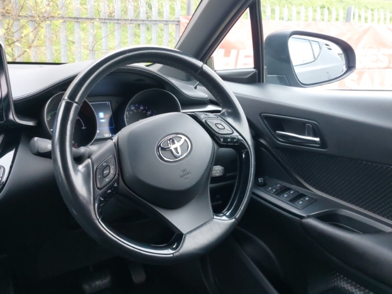 Used Toyota C-HR 2017 for sale - 77134320: Photo 10