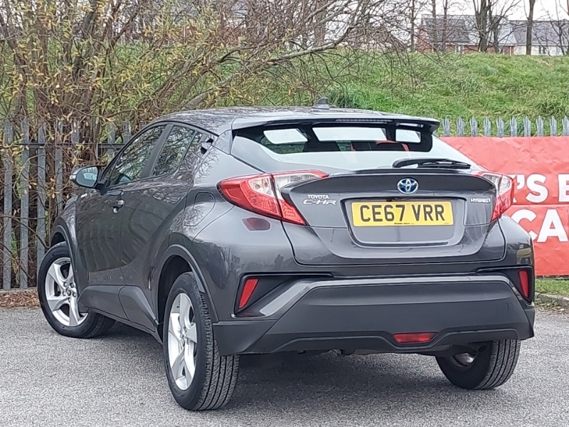 Used Toyota C-HR 2017 for sale - 77134320: Photo 3