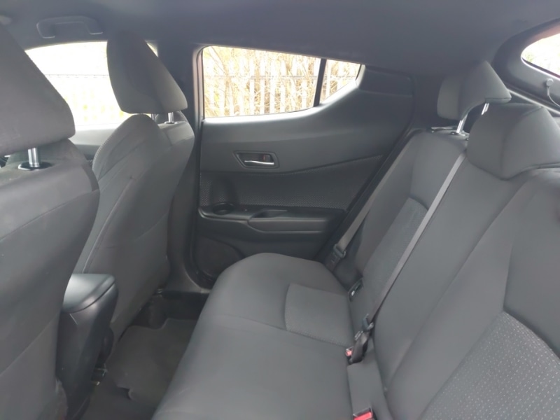 Used Toyota C-HR 2017 for sale - 77134320: Photo 6