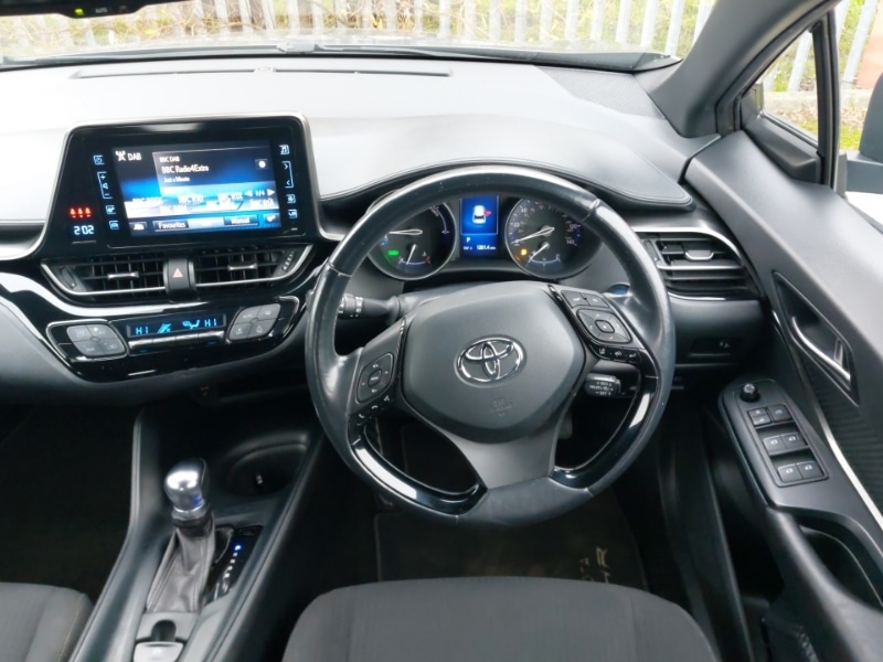 Used Toyota C-HR 2017 for sale - 77134320: Photo 7