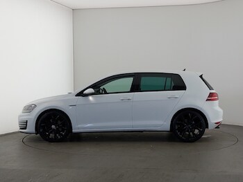 Used Volkswagen Golf 2017 for sale - 78428472: Photo