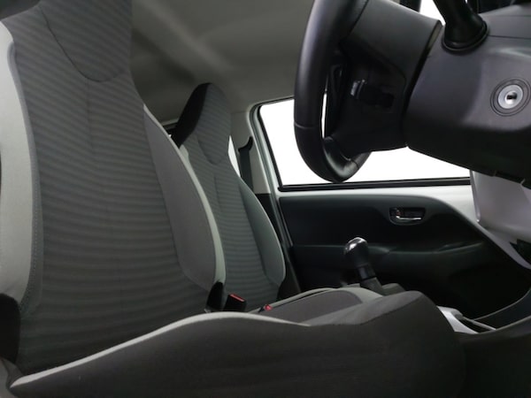 Used Toyota AYGO 2018 for sale - 76282090: Photo 19