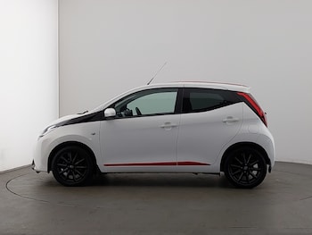 Used Toyota AYGO 2018 for sale - 76282090: Photo