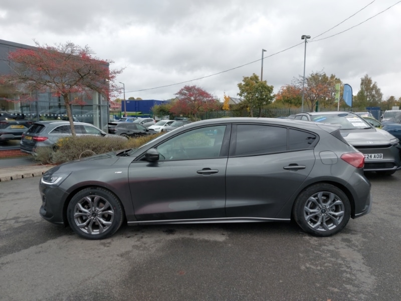 Used Ford Focus 2023 for sale - 77223802: Photo 4