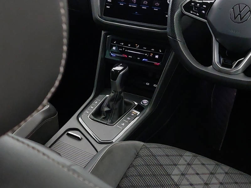 Used Volkswagen Tiguan 2024 for sale - 77201956: Photo 11