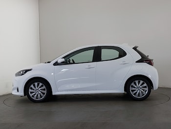 Used Toyota Yaris 2023 for sale - 79176094: Photo