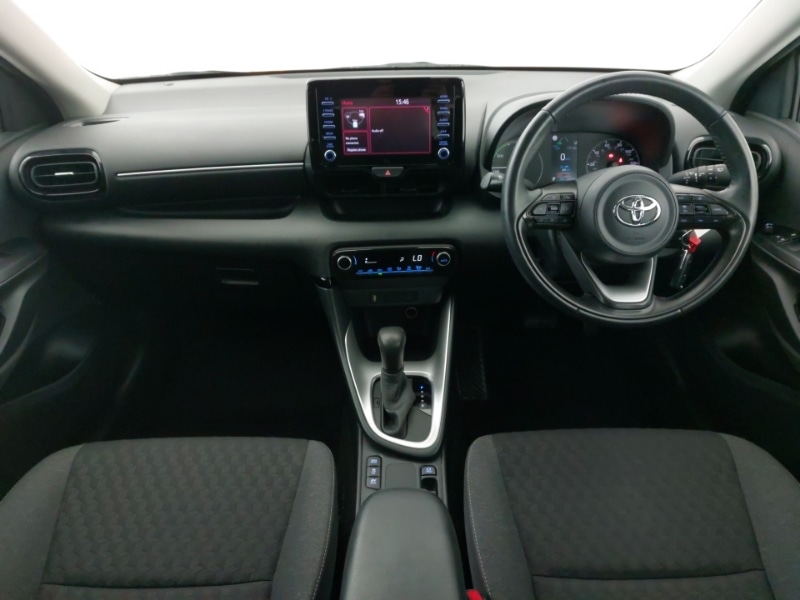 Used Toyota Yaris 2022 for sale - 76822125: Photo 2