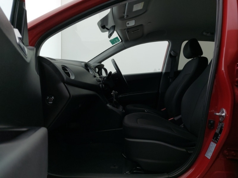 Used Hyundai i10 2018 for sale - 77039335: Photo 5