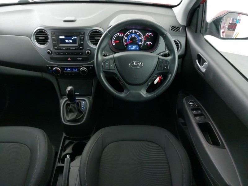 Used Hyundai i10 2018 for sale - 77039335: Photo 7