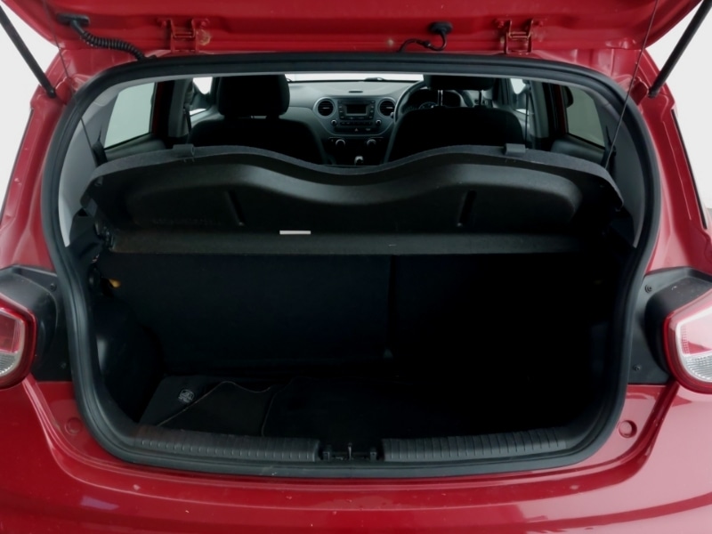 Used Hyundai i10 2018 for sale - 77039335: Photo 8